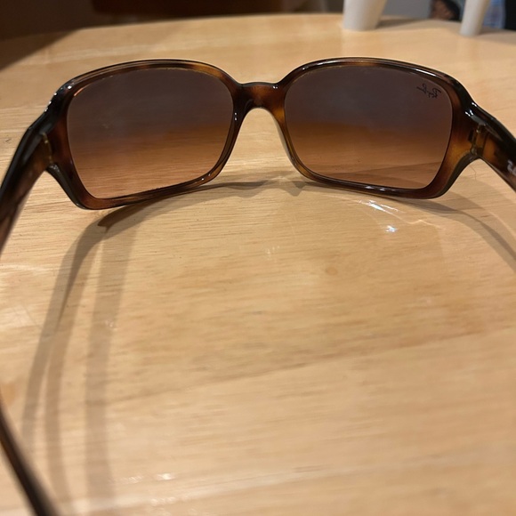 Ray-Ban 4068 tortoise shell sunglasses - Picture 11 of 14